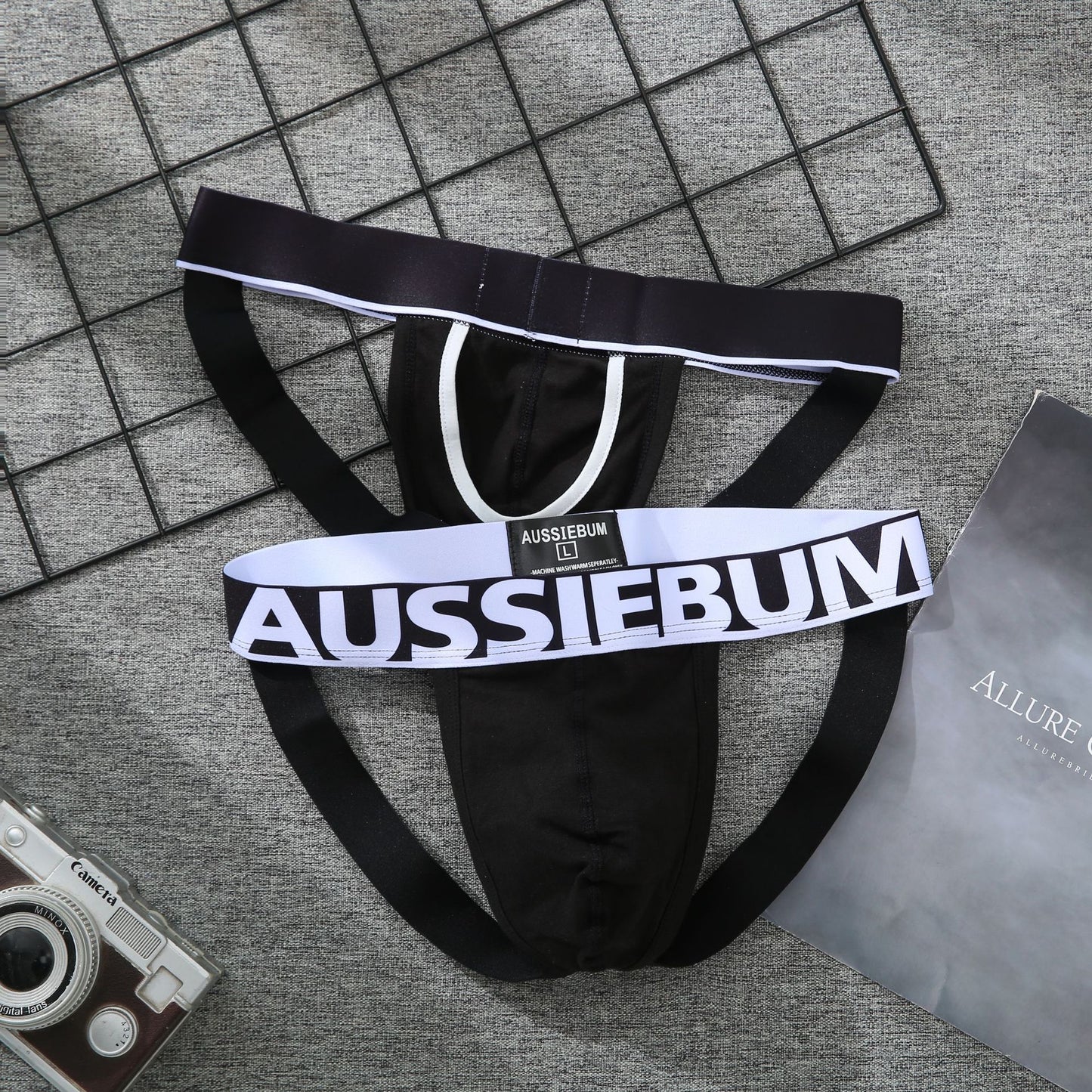 New mens low-waisted panties, pure cotton, seamless hip-lifting U-convex sexy thong AUSSIEBUM