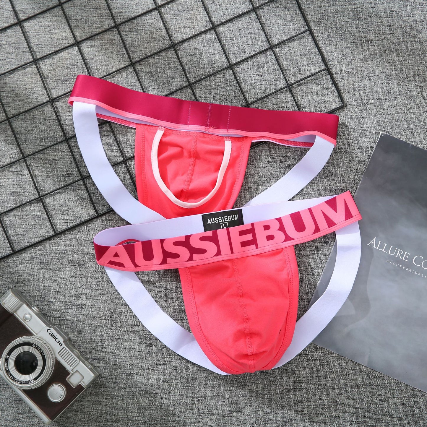 New mens low-waisted panties, pure cotton, seamless hip-lifting U-convex sexy thong AUSSIEBUM